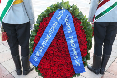 Парламентарии Содружества отдали дань уважения ценностям таджикского народа