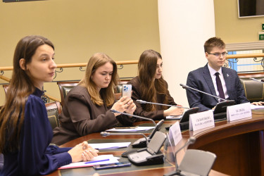 Медианаблюдатели, МЭШ, клуб Таврический: как молодёжь влияет на электоральное просвещение в СНГ