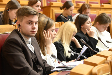Общая память ради будущего: в Санкт-Петербурге прошла конференция, посвященная 80-летию Победы в Великой Отечественной войне