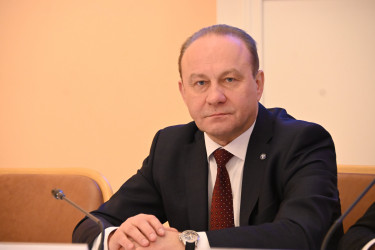 Приоритет прав и свобод человека: в Таврическом дворце рассказали об обновленной Конституции Узбекистана 