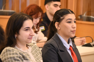 Приоритет прав и свобод человека: в Таврическом дворце рассказали об обновленной Конституции Узбекистана 