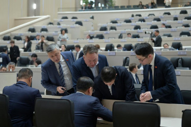 Марлен Маматалиев избран Председателем Жогорку Кенеша Кыргызской Республики