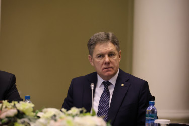 Поиску оптимальной модели наблюдения посвятили круглый стол в Таврическом дворце