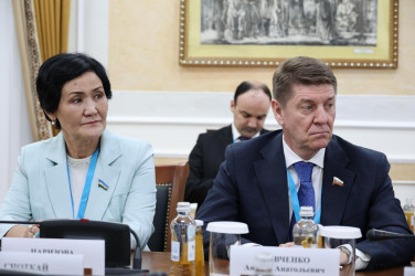 13 марта_Встреча международных наблюдателей от МПА СНГ с Председателем Сената Республики Казахстан Мауленом Ашимбаевым.