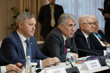 В Астане наблюдатели от МПА СНГ провели встречу в  Верховном суде 