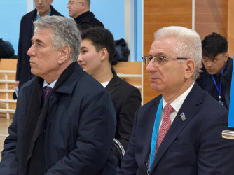 Открытие участков на референдуме в Республике Казахстан