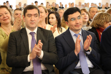 В Таврическом дворце состоялся Кадетский бал