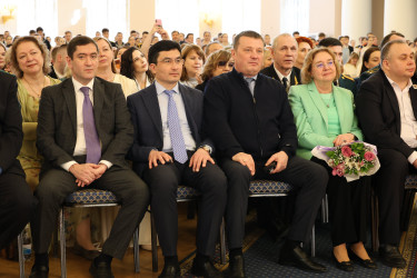 В Таврическом дворце состоялся Кадетский бал