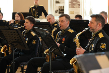 В Таврическом дворце состоялся Кадетский бал