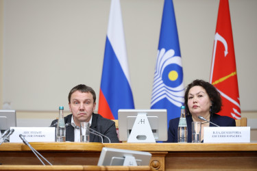 В Таврическом дворце открылась конференция, посвященная перспективам общего миграционного пространства СНГ