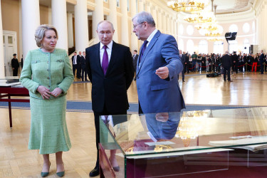 Осмотр выставки к 120-летию парламентаризма в России. 27 апреля 2026