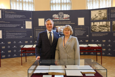 Осмотр выставки к 120-летию парламентаризма в России. 27 апреля 2026