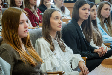 заседание международного молодёжного дискуссионного клуба «Таврический» на тему «Историческая память и правовое просвещение в формировании электоральной культуры молодежи»