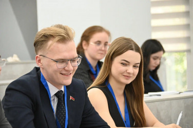 В Саратове продолжаются мероприятия Международной молодежной электоральной школы