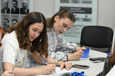 Более 100 человек приняли участие в работе международной молодежной электоральной школы 