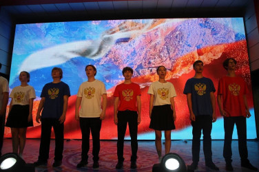 Хороводы, барыня и калинка: как прошел День России на форуме 