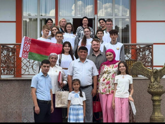 Белорусские школьники встретились с правнуками героя Великой Отечественной войны