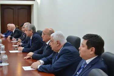Встреча с представителями партии «Ени Азербайджан»