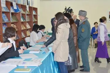 Наблюдатели от МПА СНГ на открытии избирательного участка № 89