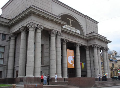 Участие в пятнадцатом международном фестивале русских театров государств – участников СНГ и Балтии «Встречи в России»