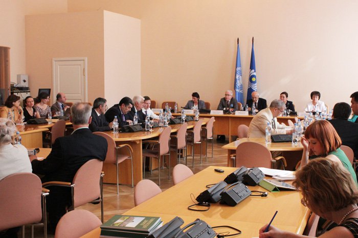 Международный семинар «Динамика народонаселения и устойчивое развитие в XXI веке»  (совместно с Фондом ООН в области народонаселения)