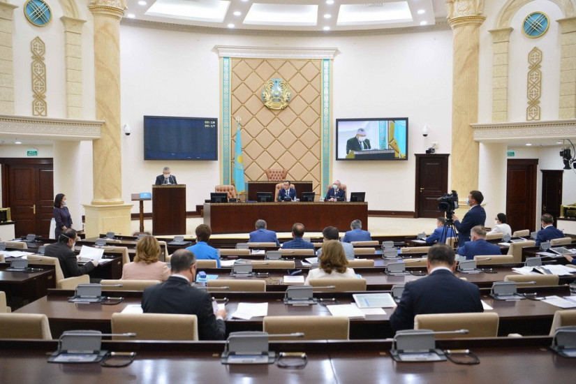 Парламентарии Казахстана приняли ряд законов в экономической сфере