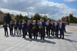 Международные наблюдатели от МПА СНГ в Минске почтили память героев Великой Отечественной войны 