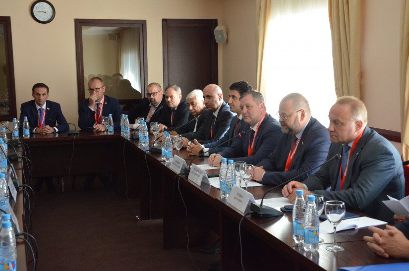 IPA CIS International Observers Discussed Role of Election Observers with Representatives of Belarusian Public Movements