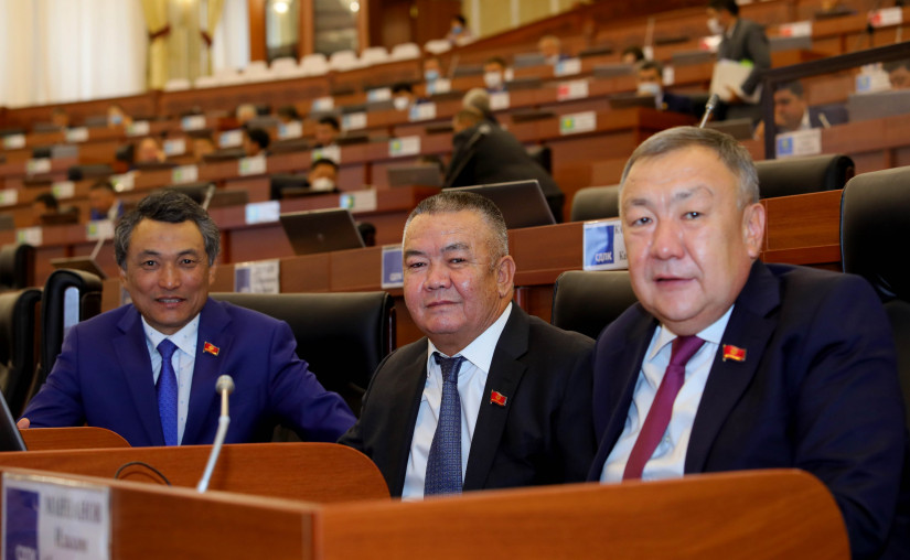 Депутаты Жогорку Кенеша Кыргызской Республики проголосовали за ратификацию ряда кредитных соглашений