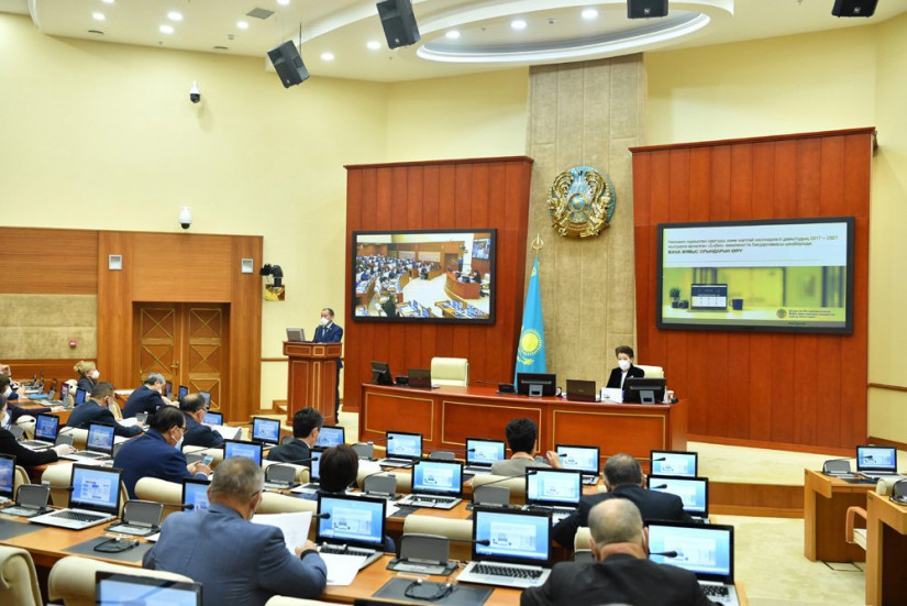 В Мажилисе Парламента Республики Казахстан рассмотрели вопросы обеспечения занятости населения