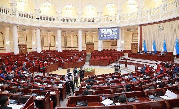 Uzbekistan MPs Considered Draft Law Aimed at Reducing Bureaucratic Barriers