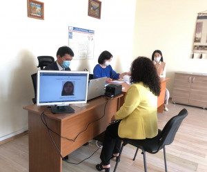 Наблюдатели от МПА СНГ ведут мониторинг выборов в парламент Кыргызстана на зарубежных участках 