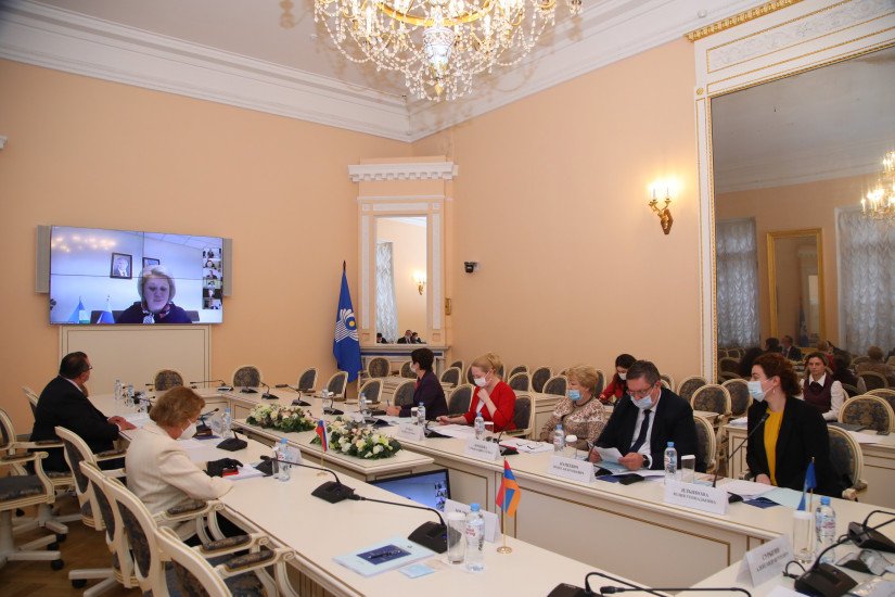 Science and Education Law-Making Discussed in Tavricheskiy Palace