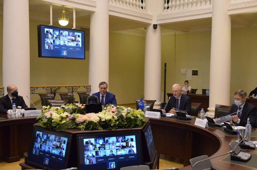 В Таврическом дворце обсудили проблемы экономической безопасности стран Содружества