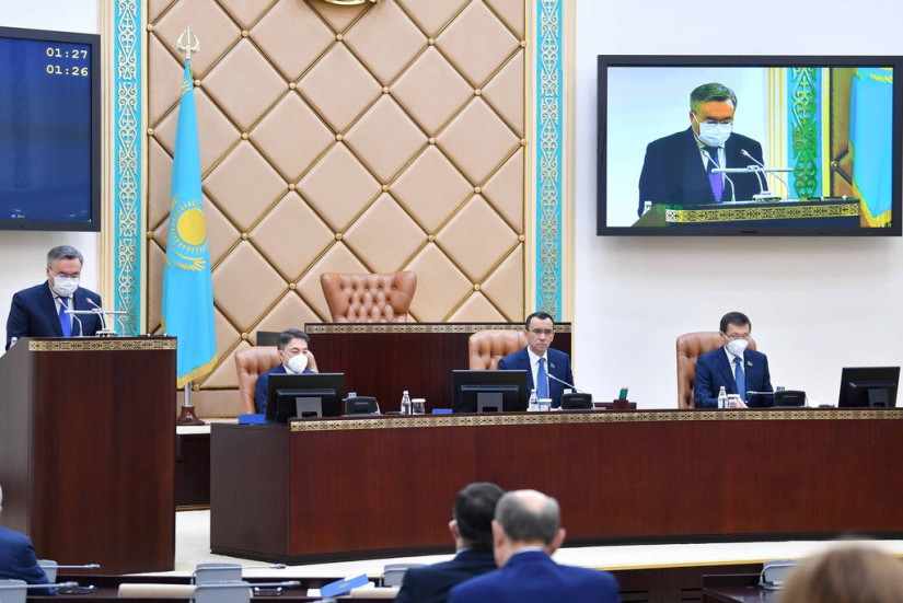 Маулен Ашимбаев: Парламент принял 110 законов за прошедший год