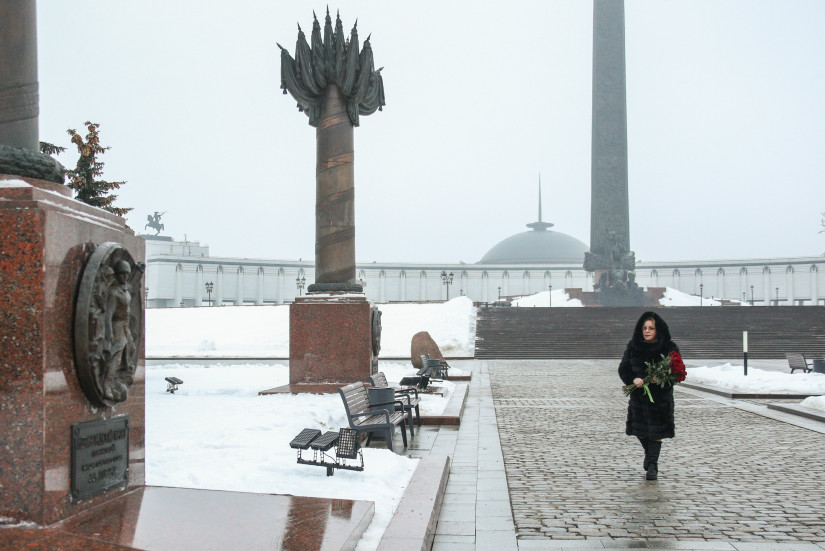 Валентина Матвиенко почтила память погибших в блокадные годы ленинградцев