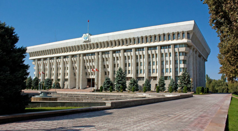 Выборы в Жогорку Кенеш Кыргызстана назначены на 28 ноября 2021