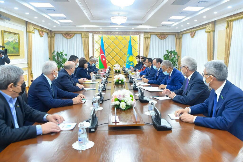 Спикеры Азербайджана и Казахстана придают большое значение сотрудничеству на международных парламентских площадках