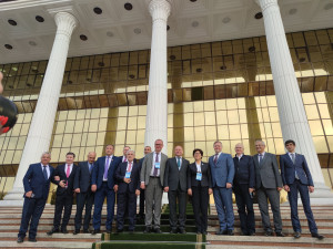 Наблюдатели от МПА СНГ провели встречу в Законодательной палате Олий Мажлиса Узбекистана
