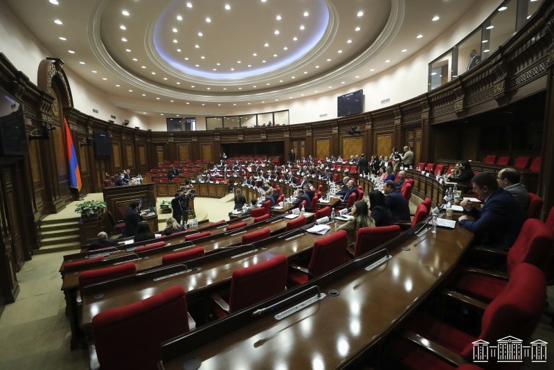 Armenian Parliamentarians Approved Amendments to Law on Education
