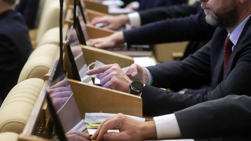 Российские парламентарии приняли пакет законов для защиты экономики и граждан в условиях зарубежных санкций
