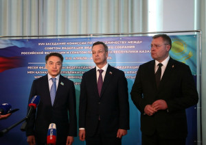 Сенаторы Казахстана и России провели в Астрахани совместное заседание