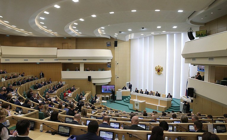Ратифицировано соглашение между Россией и Узбекистаном о порядке временного пребывания граждан на территории двух стран