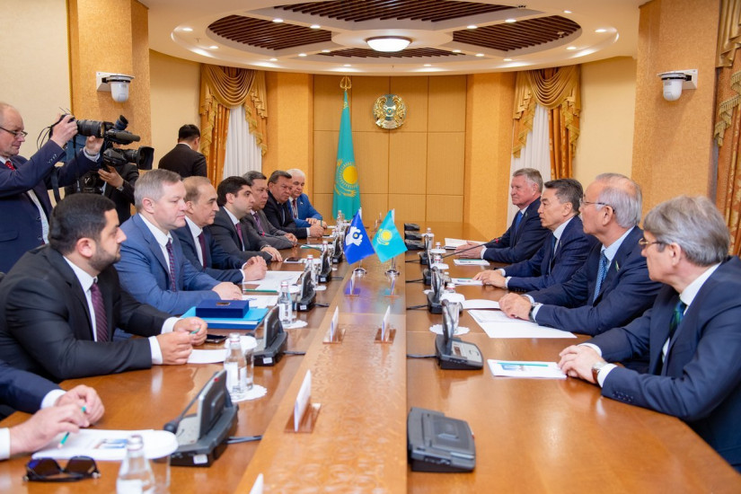 Наблюдатели от МПА СНГ встретились с руководством Парламента Республики Казахстан 
