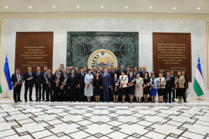 В верней палате Парламента Узбекистана вручены награды МПА СНГ