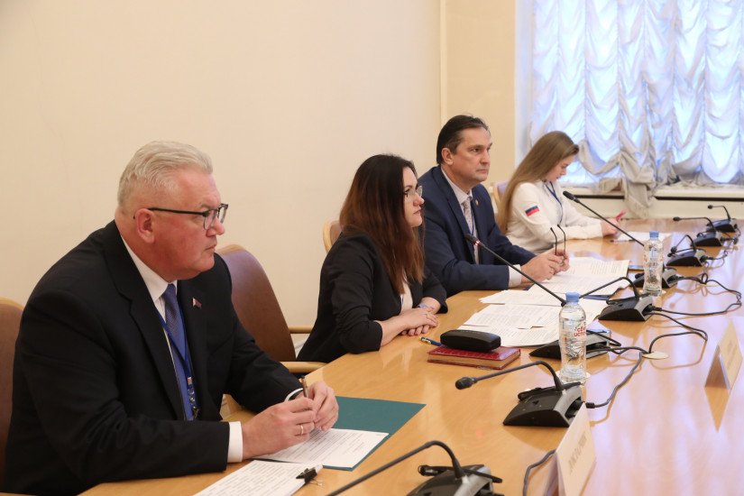Role of Youth in Electoral Process Discussed in Tavricheskiy Palace