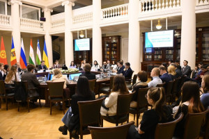 CIS Students Participated in Debates about Opportunities and Challenges of Digitalization of Political Processes