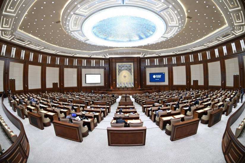 В Узбекистане предлагают принять новую редакцию Конституции: обновляется 65% текста основного закона 