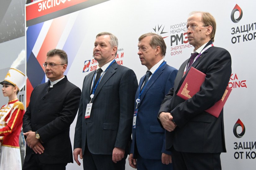 Dmitriy Kobitskiy Took Part in Opening of St. Petersburg Technical Fair