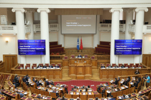 Законотворцы из России и стран СНГ обсудили в Петербурге планы совместной работы
